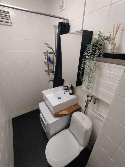 טורקו Private Apartment Near Ruissalo, Castle, Harbour - Ac, Free Parking מראה חיצוני תמונה